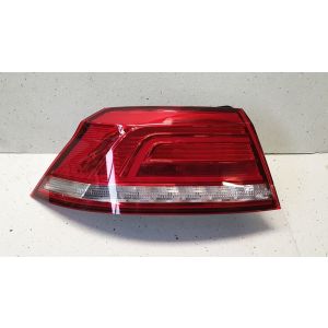 VW Passat B8 Sedan Achterlicht links buiten