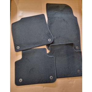 Mattenset VW Touareg CR7 Automatten Origineel Nieuw